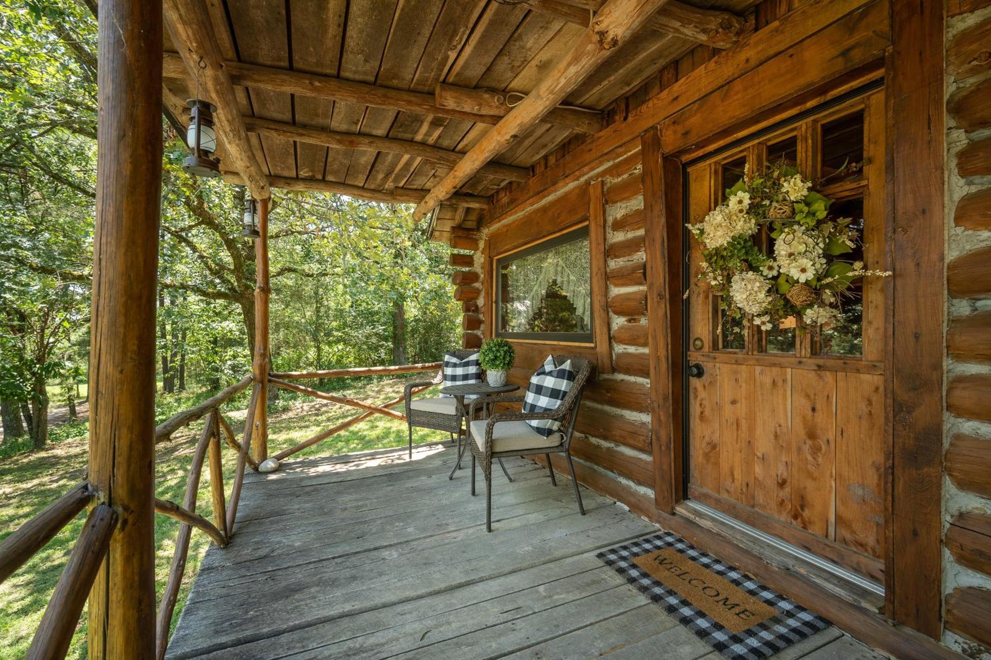Spring Hill Farm - The Happy Hound Villa Alma Buitenkant foto